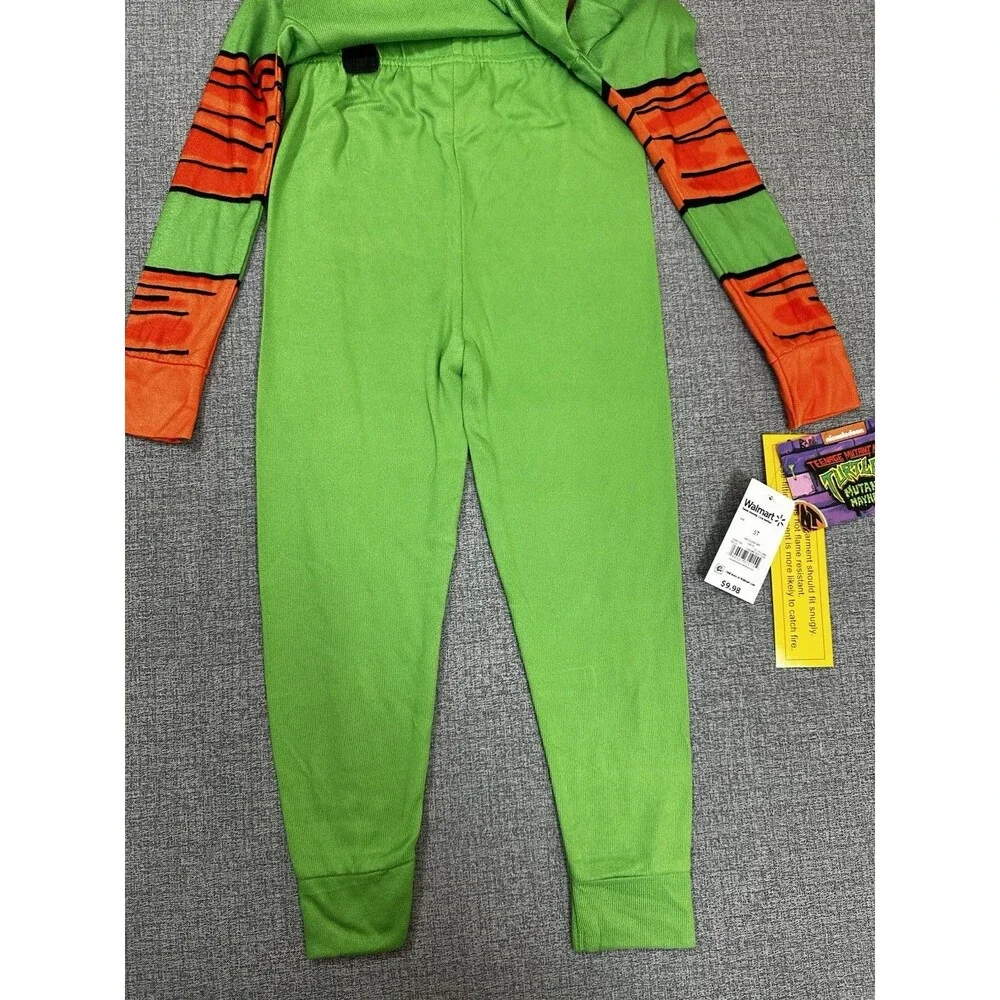 Teenage Mutant Ninja Turtles 2 PC Long Sleeve Tight Fit  Pajama Set Boy 5T